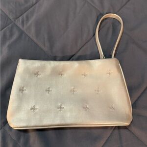 Elegant Silver/Grey Handbag